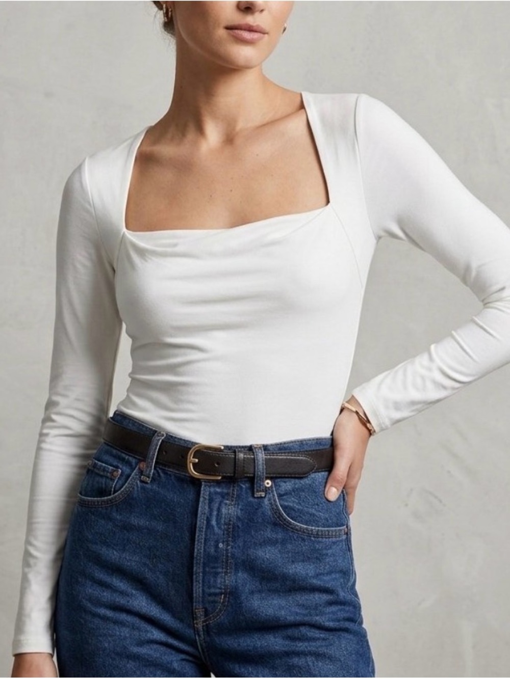 Wilfred Aritzia White Square-Neck Long Sleeve Bodysuit